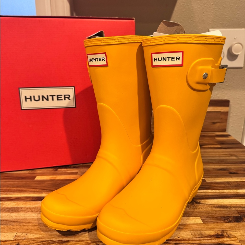 Hunter Vibrant Yellow Waterproof Boots